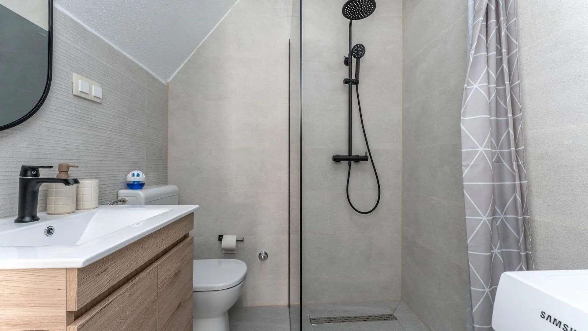 Stunning Apartment In Biograd With Wifi Биоград-на-Мору